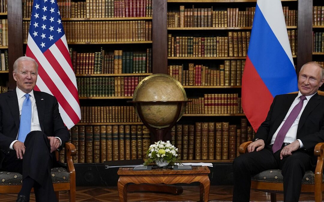 2022. ÁPRILIS 8.- BIDEN MEGTEHETNÉ, HOGY VÉGET VET A HÁBORÚNAK, DE NEM ÉRDEKE
